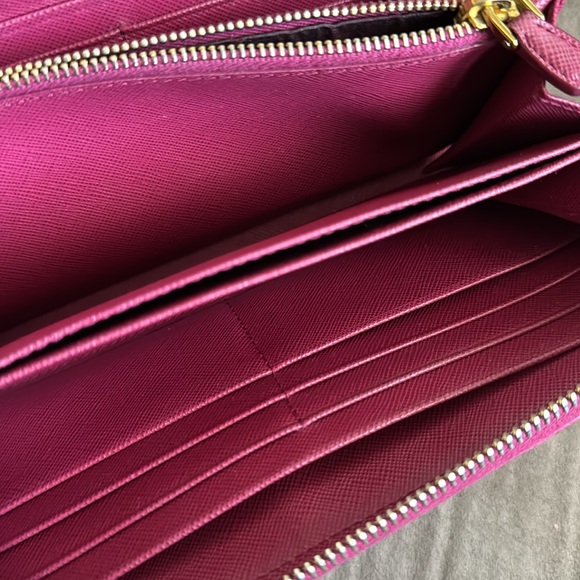 Prada Saffiano Long Wallet - Picture 9 of 9